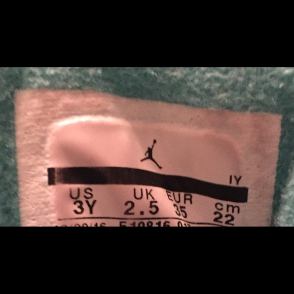 Jordan Retro 12 - Picture 7 of 7